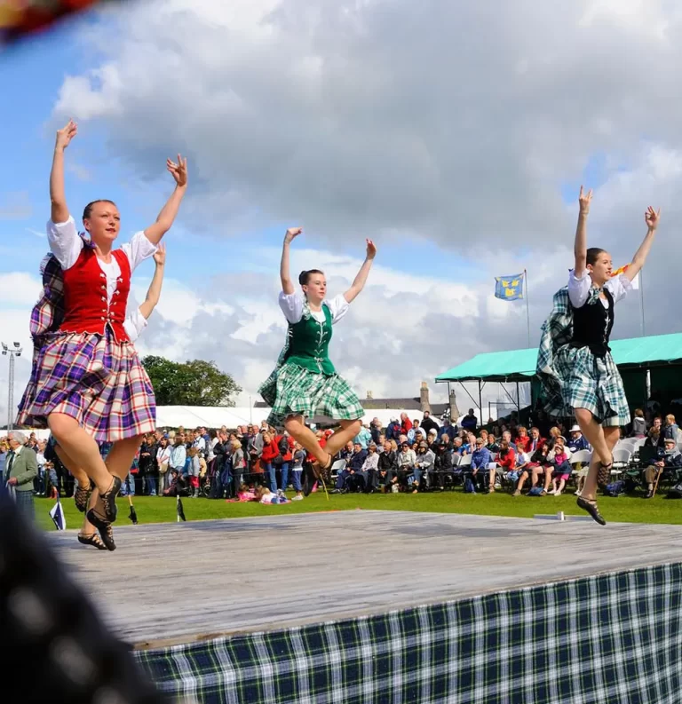 “DANCE SCOTTISH” WITH THE ROYAL SCOTTISH COUNTRY DANCE SOCIETY
